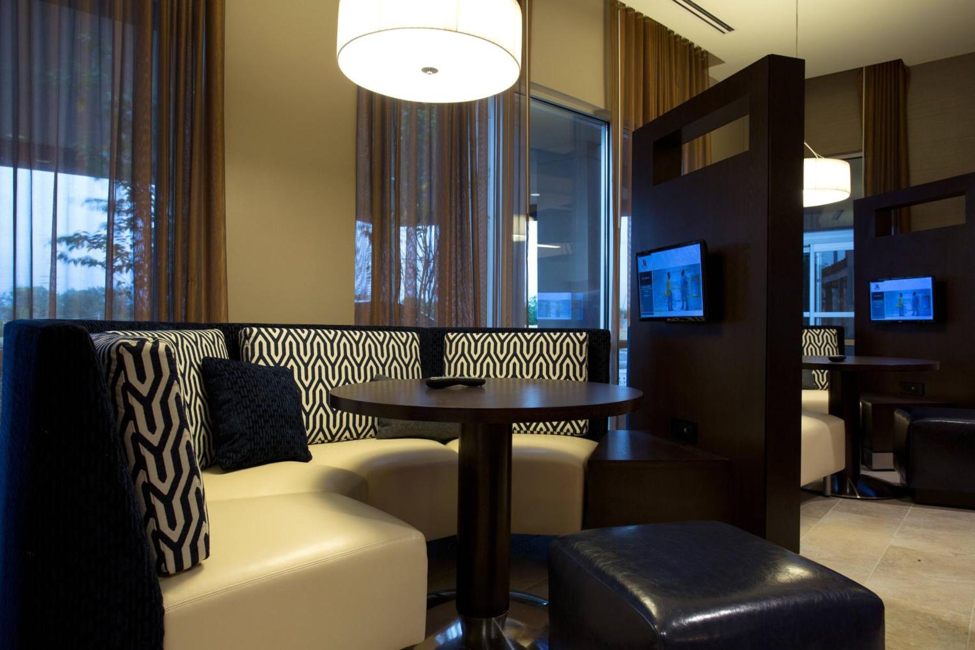 Courtyard By Marriott Starkville Msu At The Mill Conference Center Zewnętrze zdjęcie